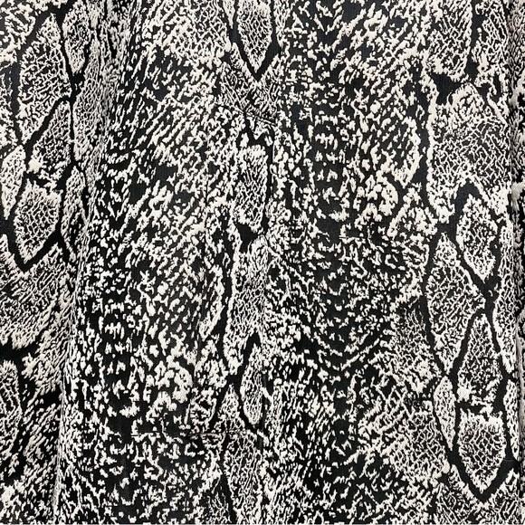 Misook Metallic Snake Reptile Print Open Front Topper Jacket Women’s Size Medium - Picture 4 of 11